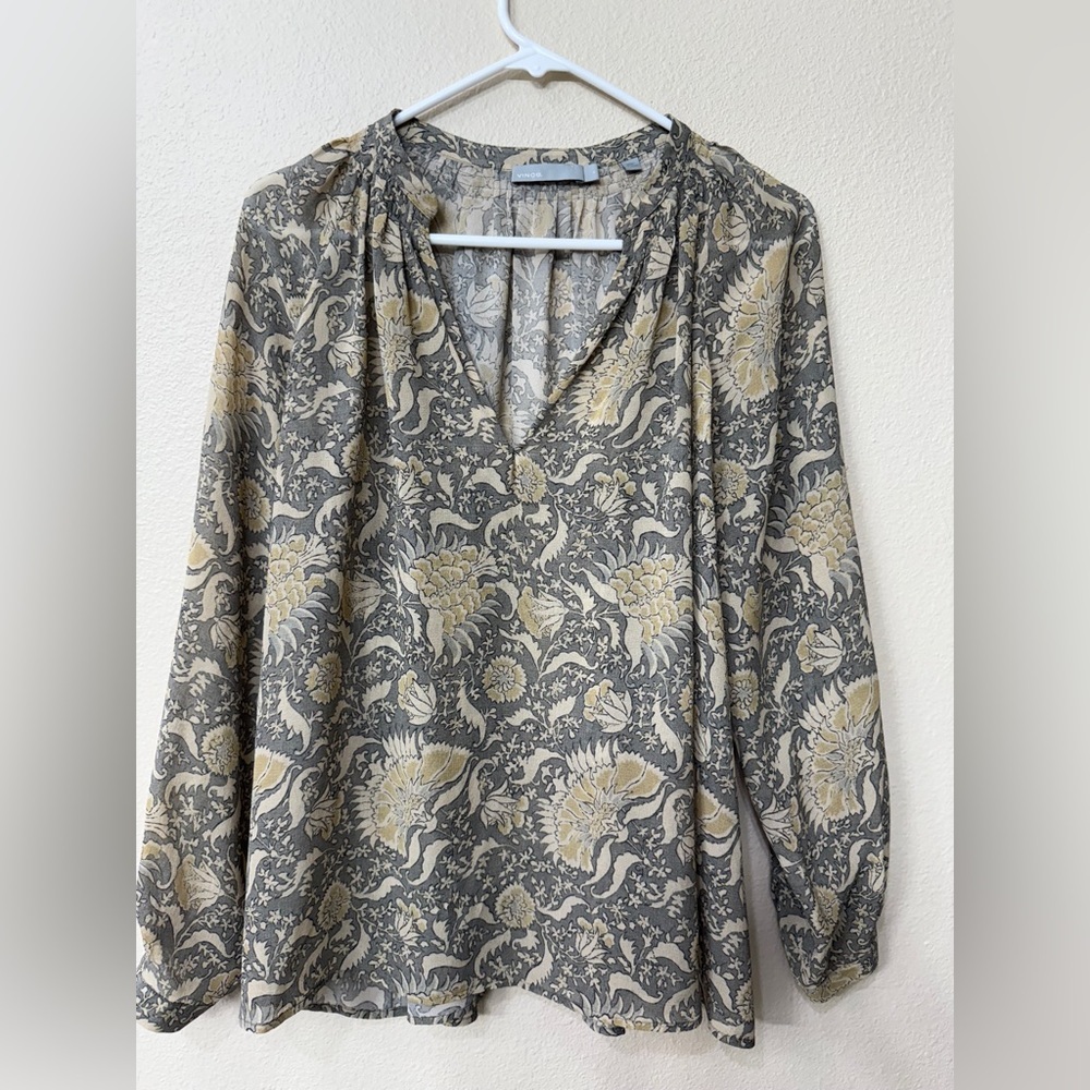 Vince Silk Blouse Size Large/XL Mistagged Small  Long Sleeve